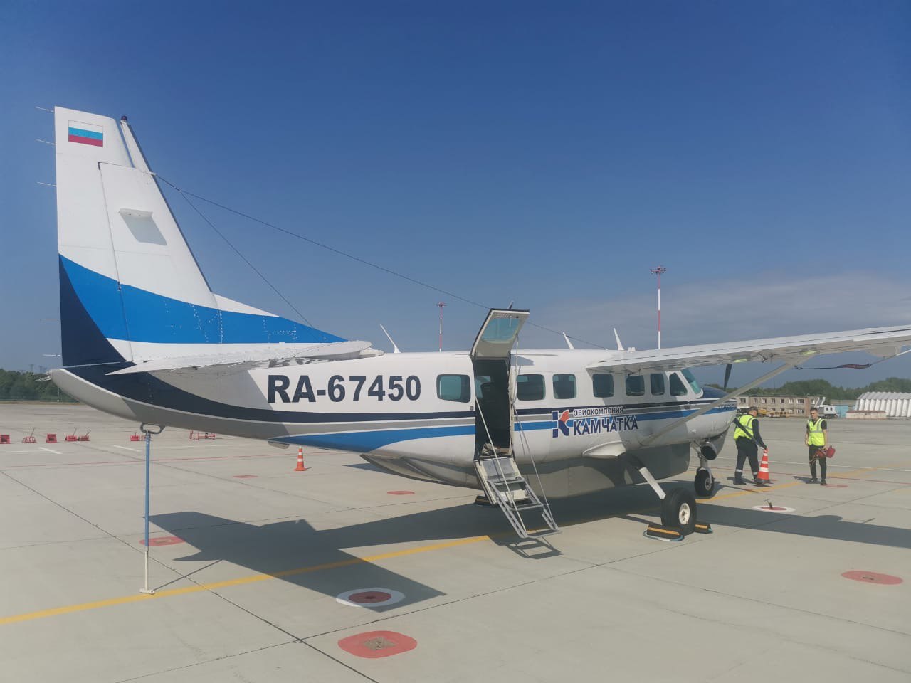 ГТЛК поставит в лизинг «Авиакомпании Камчатка» три новых самолета