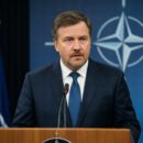 Фицо заявил, что пятая статья НАТО не означает автоматического начала войны